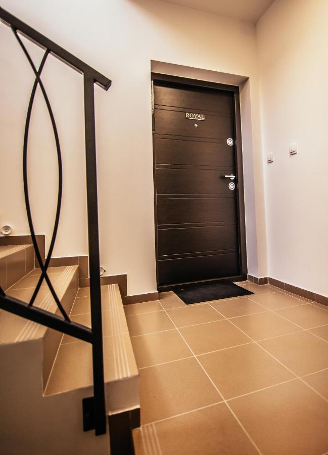 Royal Luxury Apartment Vrsac Exterior photo